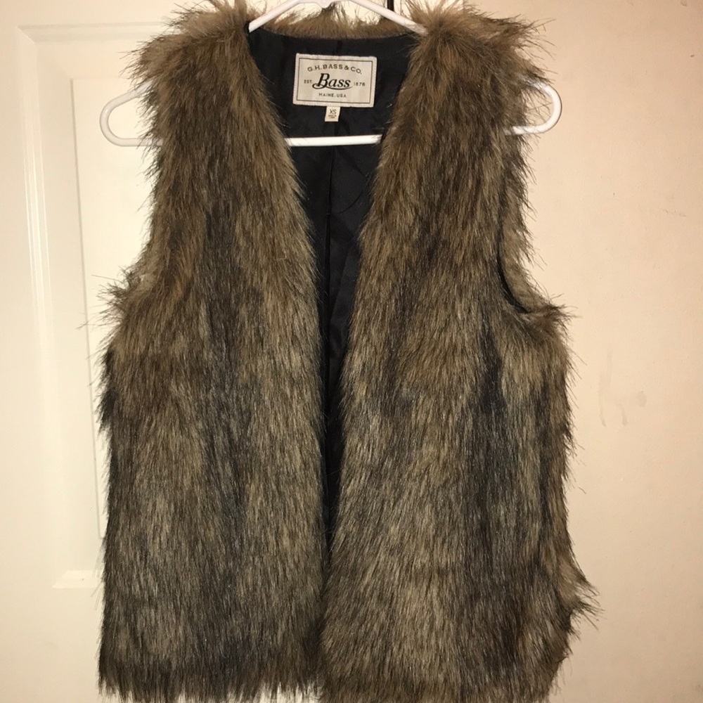 Bass fur vest